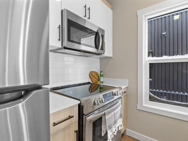 The Terrace at Acre 21 3 Bedroom Apartment for Rent at 3991 Spring St, Regina, SK S4V 3X9