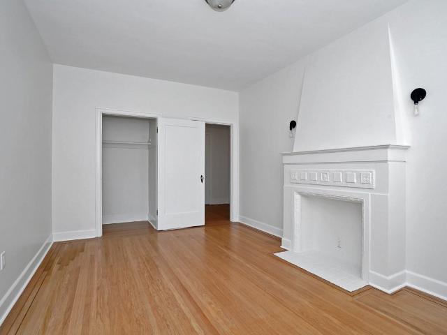 The Thirville 2 Bedroom Apartment for Rent at 1530 13th Ave W, Vancouver, BC V6J 2G4 Fairview