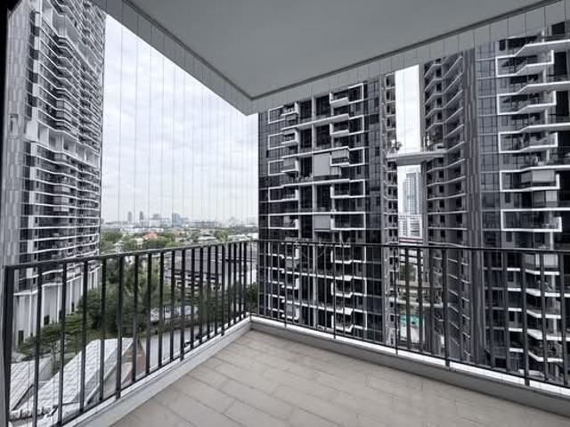The Trilinq Condominium For Rent, $4,400, 2 Bed 1 Bath 710 sqft $6.20 psf