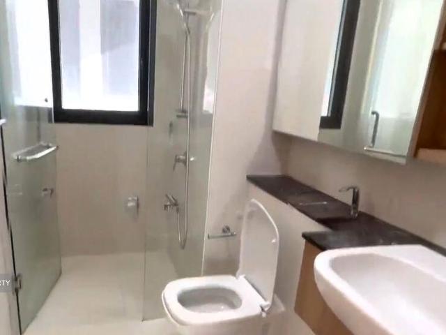 The Trilinq D5, Condominium