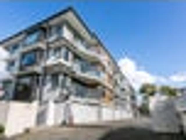 THE ULTIMATE EPSOM PENTHOUSE GZ
