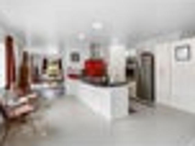 THE ULTIMATE FAMILY HOME