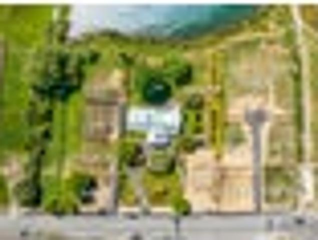 The Ultimate Lakeside Canvas Lot 3