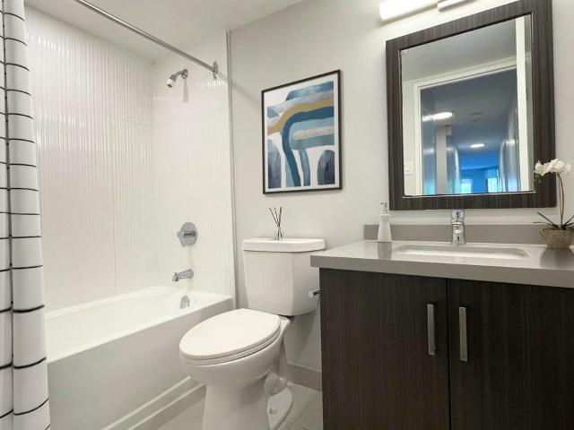The Valleywoods 3 Bedroom Apartment for Rent at 1423 Mississauga Valley Blvd, Mississauga, ON L5A 4A5 Fairview