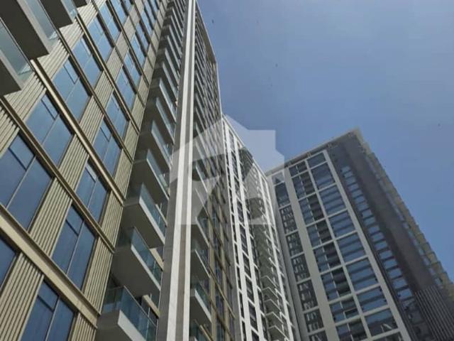 The Views 2 Bedroom Brand New Apartment In Emaar Tower With Infinity Pool