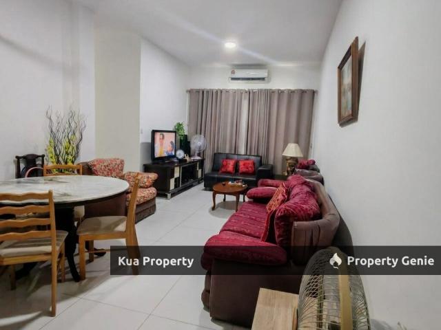 The Vista Apartment For Sale! Located at Demak Laut