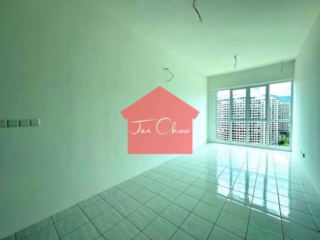 The Zen condominium 850sf town view original Mid floor usm queensbay