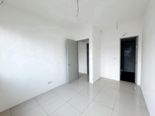 The Zen Townview 850sqft Gelugor Upgrade Unit FULL LOAN Cheapest