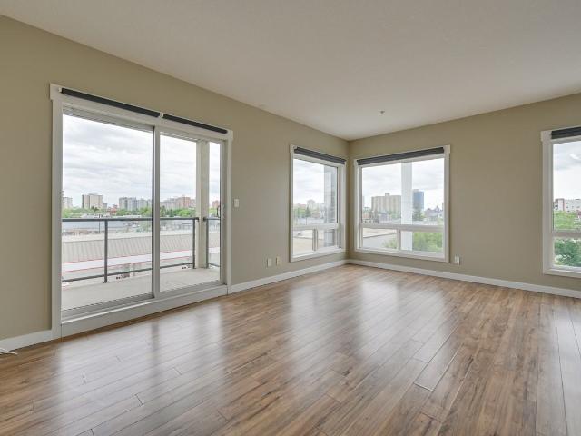 The Zen 2 Bedroom Apartment for Rent at 11425 105 Ave Nw, Edmonton, AB T5H 0C5 Queen Mary Park