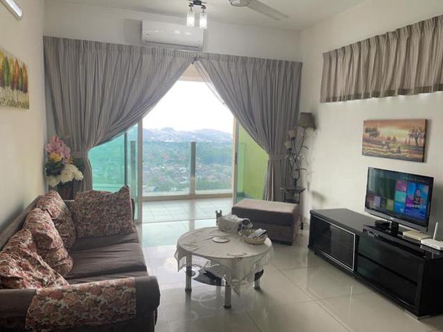 The Zest Bandar Kinrara Bukit Jalil walking to LRT Station for Sale