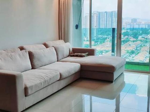 The Zest Bandar Kinrara fully furnished walking distance Lrt for Sale