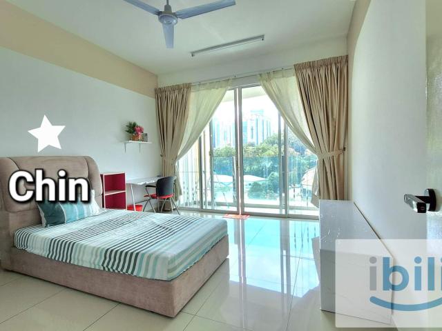 The Zest @Kinrara 9 Balcony Room walking distance to LRT Alam Sutera