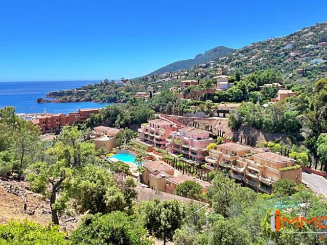 Théoule sur Mer, face port de la Figueirette, appartement 50m2