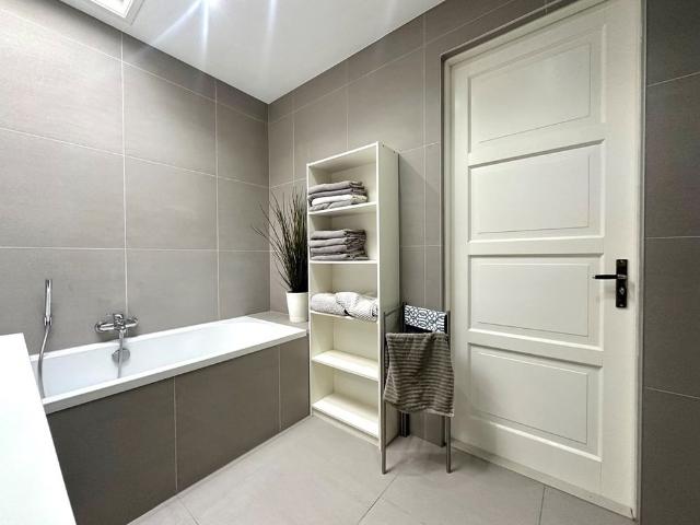 Theresiastraat 220A, 2593 AV Den Haag, Nederland