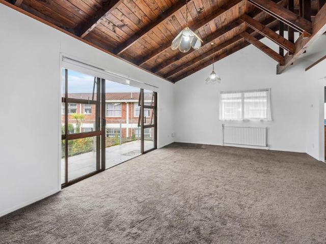 Thermal Townhouse