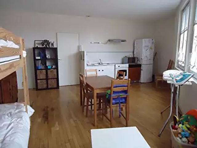Thilouze 37260 Location appartement 2 pièces t2 au dernier étage cave
