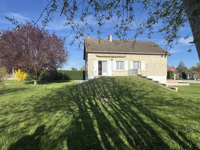 THIMORY, COMBLE AMÉNAGEABLE, SOUS SOL, GARAGE