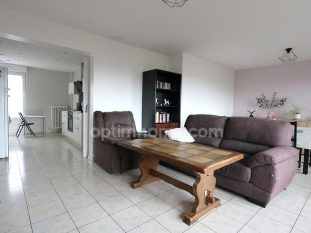 THIONVILLE APPARTEMENT 5 PIÈCES AVEC 3 CHAMBRES ! BALCON ET PARKING ! EXCELLENTES PRESTATIONS !