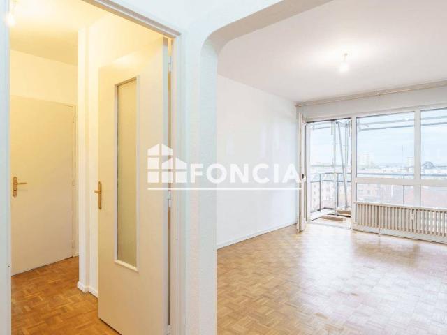 THIONVILLE CENTRE, APPARTEMENT F3 DE 60M2