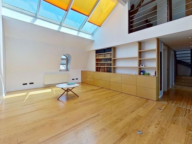 Thionville centre Lumière, volumes et design – Duplex d’architecte au dernier étage