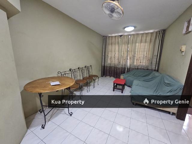 Third Floor Shophouse/Apartment For Rent Located at MJC, Batu Kawa