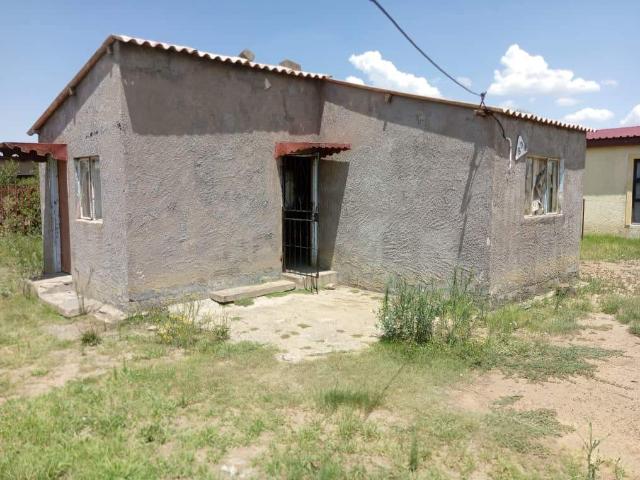 This charming one bedroom house is nestled in a picturesque in Botshabelo