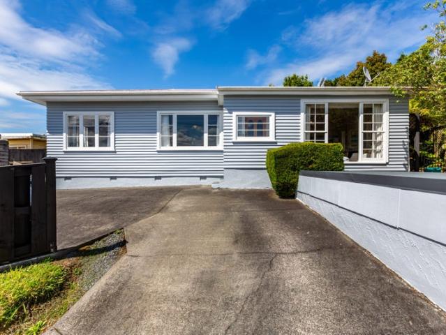 THIS HOME IN TAWA MUST BE SOLD