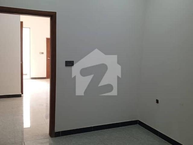 This Is A 2 Bed DD With 3 Washrooms, Almost New Lease First Floor Ideal For Living And Investment Purposes Gated Community, Fully Secure Environment, Lease And Complete Documents