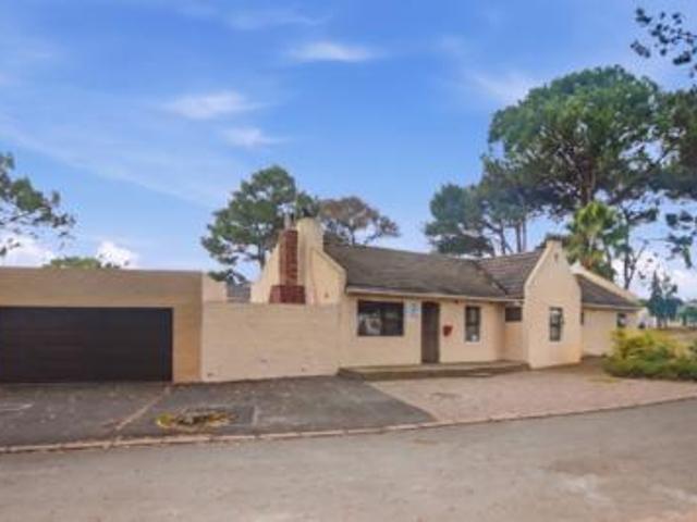 this well positioned family home off.