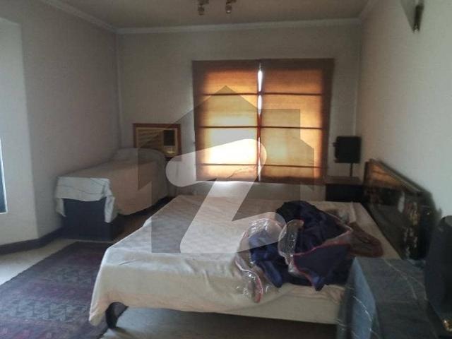 Three Thousand Square Feet Floor For Rent In Gulberg
