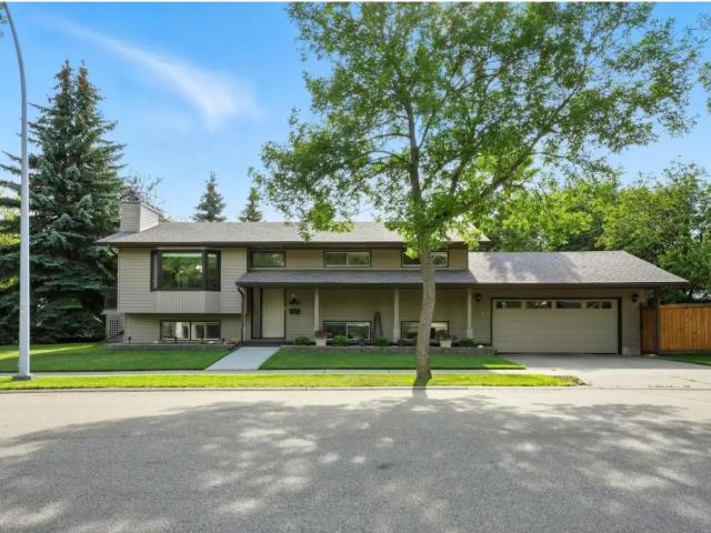 Three Bedroom Main Floor, House for Rent in St. Albert. 14 Leblanc Place
