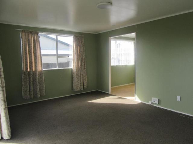 Three Bedroom On Breckons Ave