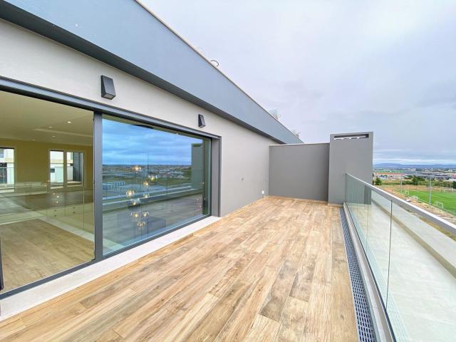 Three Bedroom Duplex Apartment In Montijo 270m² Montijo e Afonsoeiro