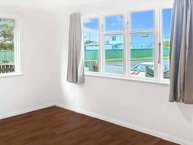 THREE BEDROOM DANNEVIRKE