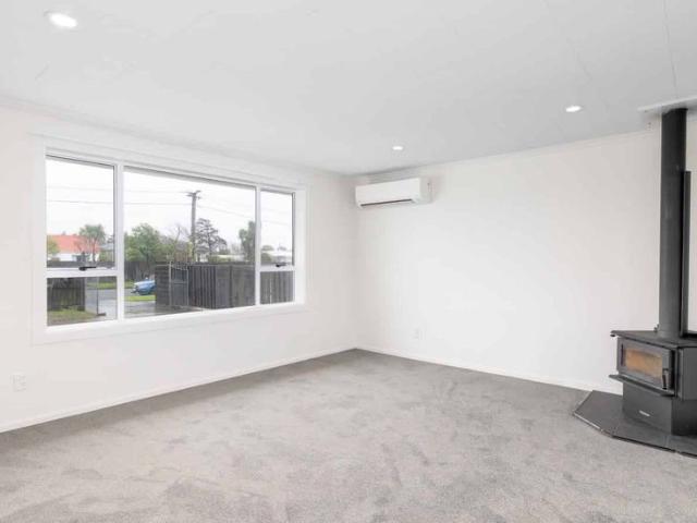 Three Bedroom Family Home in Woolston