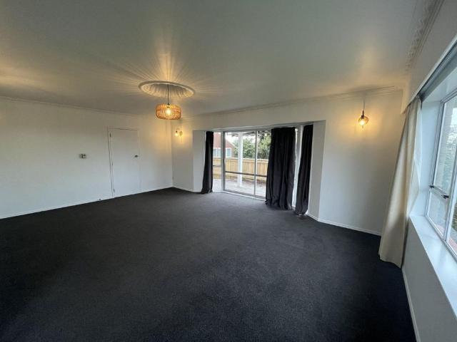 Three bedroom home in Oakura