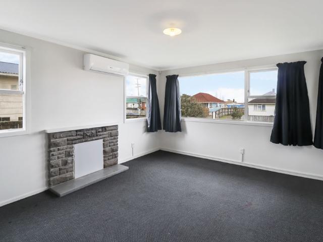 Three Bedroom Home In Otara!