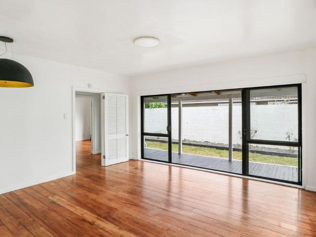 Three bedroom home in Mangere East!
