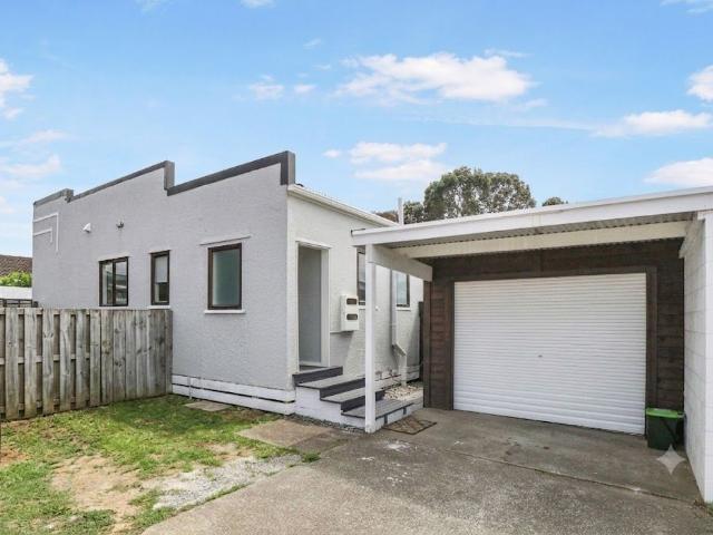 Three bedroom home in Mangere East!