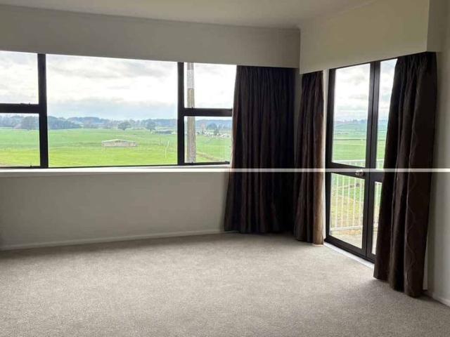 Three Bedroom Home with Country Views