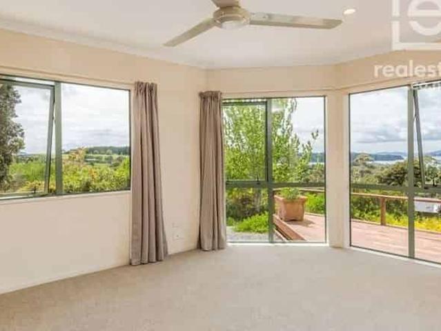 Three Bedroom Home with Stunning Coastal Views