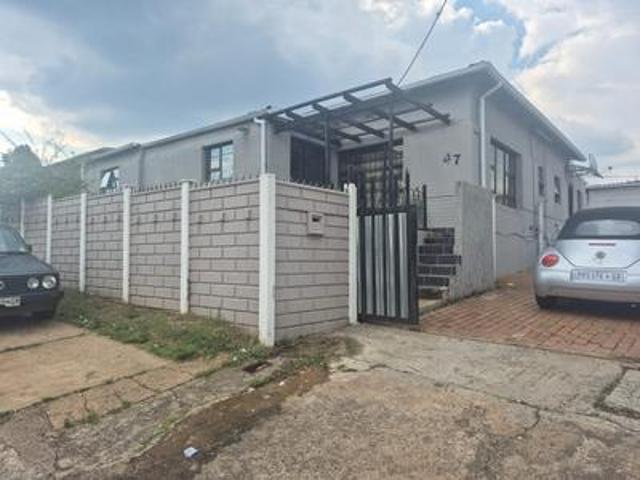 three bedroom house for rent for r10 000pm