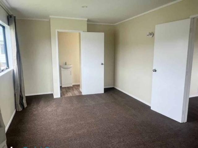 Three Bedroom House Paeroa