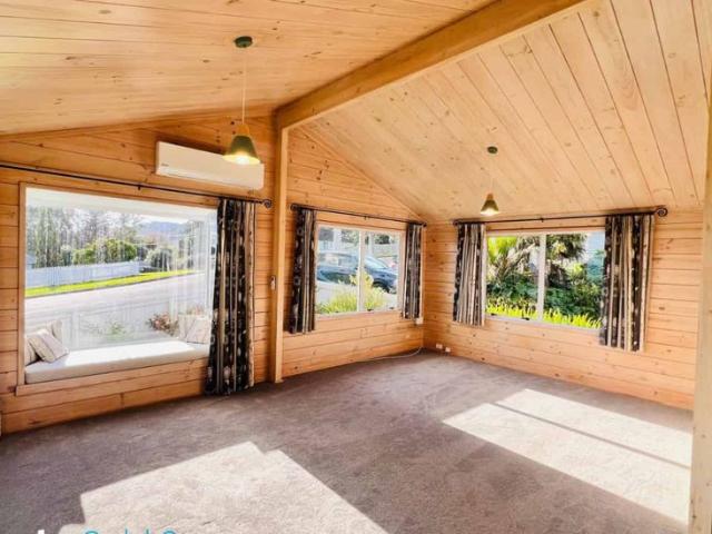 Three Bedroom House Thames