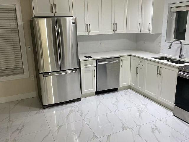 Three Bedroom Landway House For Rent