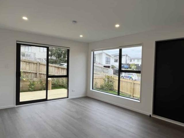 Three bedroom Randwick Park