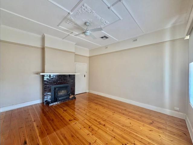 Three Bedroom Stone Home in the Heart of Waikerie