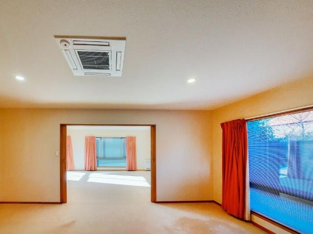 Three Bedroom Two Bathroom Townhouse In Avonhead