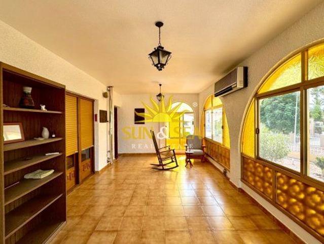 THREE BEDROOM VILLA – ALICANTE