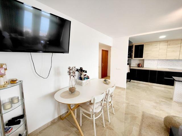 THREE BEDROOMS APARTMENT WITH SEAVIEW FOR RENT